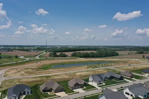 1636 Mill Pond Lane Franklin IN 46131