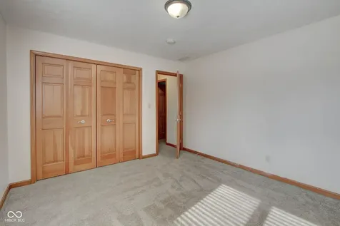303 Wellington Overlook Noblesville IN 46060
