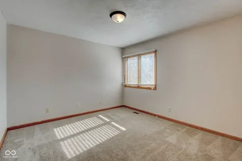 303 Wellington Overlook Noblesville IN 46060