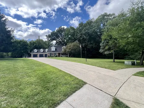 303 Wellington Overlook Noblesville IN 46060