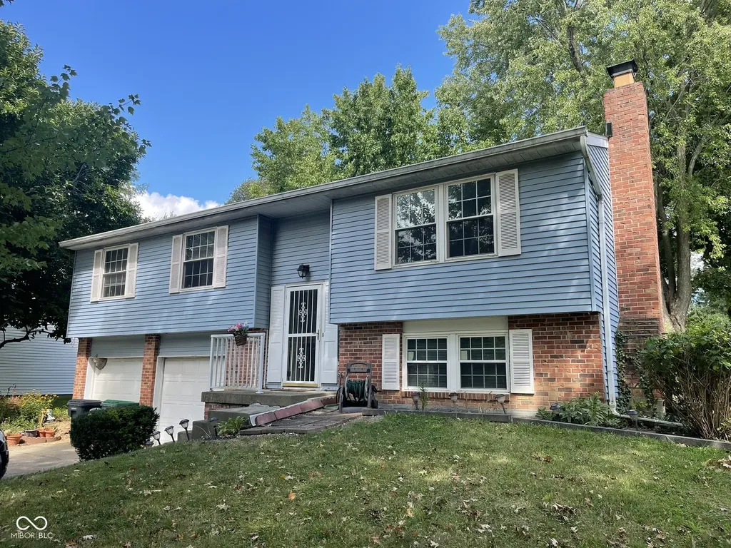 575 Oakridge Way Greenwood IN 46142