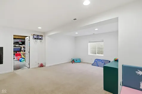 12116 Westmorland Drive Fishers IN 46037