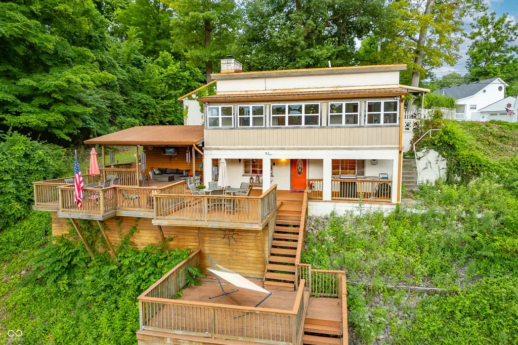 409 W Lakeview Drive Nineveh IN 46164