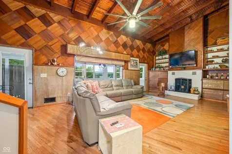 409 W Lakeview Drive Nineveh IN 46164