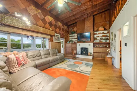 409 W Lakeview Drive Nineveh IN 46164