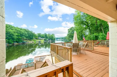 409 W Lakeview Drive Nineveh IN 46164