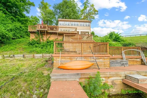 409 W Lakeview Drive Nineveh IN 46164