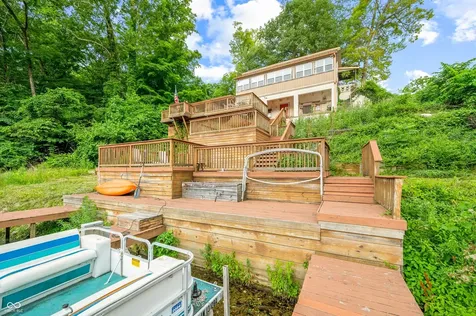409 W Lakeview Drive Nineveh IN 46164