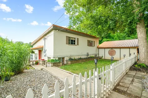 409 W Lakeview Drive Nineveh IN 46164