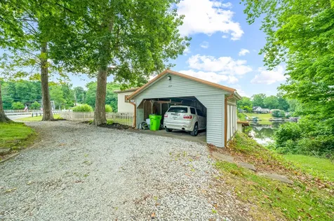 409 W Lakeview Drive Nineveh IN 46164