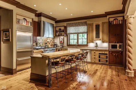 841 Alverna Drive Indianapolis IN 46260