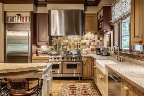 841 Alverna Drive Indianapolis IN 46260