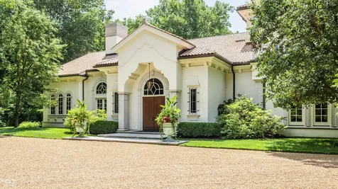 841 Alverna Drive Indianapolis IN 46260