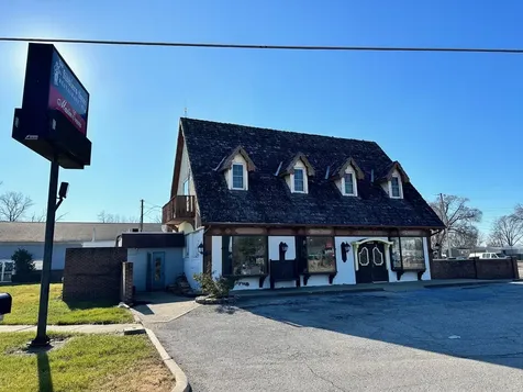 1415 E Michigan Road Shelbyville IN 46176