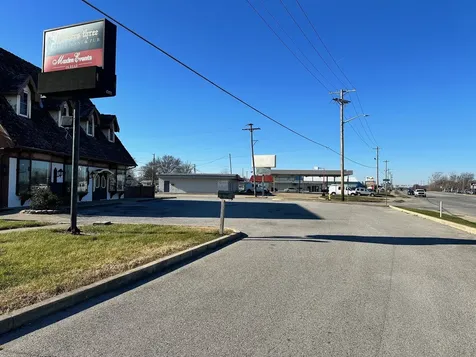 1415 E Michigan Road Shelbyville IN 46176