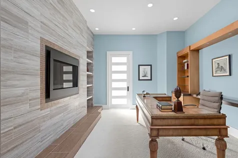 9825 Windy Hills Drive Zionsville IN 46077