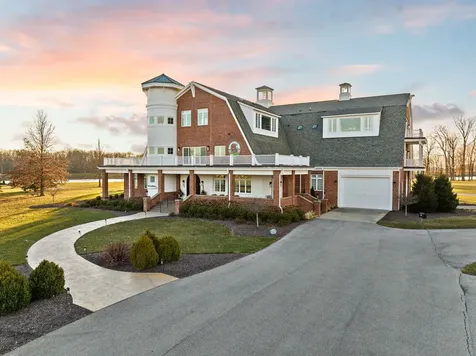 9825 Windy Hills Drive Zionsville IN 46077