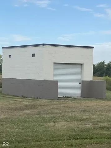 8329 S 300 W Pendleton IN 46064