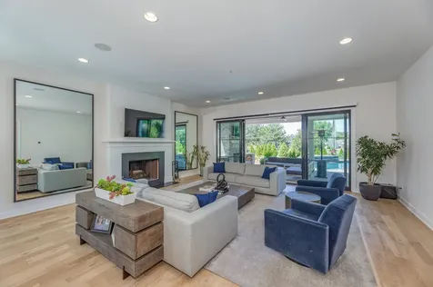 8677 Morgan Drive Fishers IN 46038