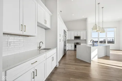 1155 S Rangeline Road Carmel IN 46032