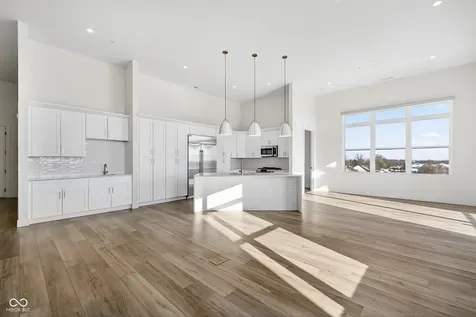 1155 S Rangeline Road Carmel IN 46032