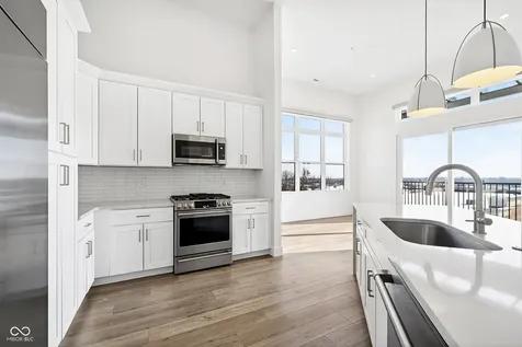 1155 S Rangeline Road Carmel IN 46032