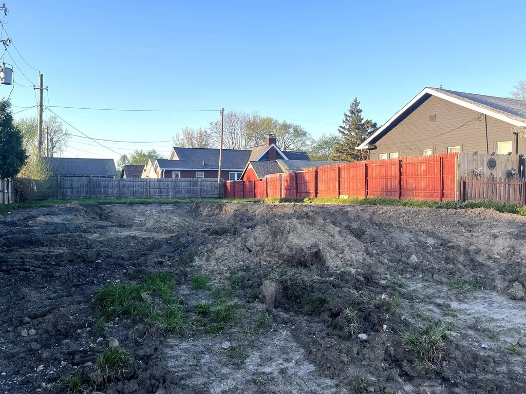 4412 E 10th Street Indianapolis IN 46201