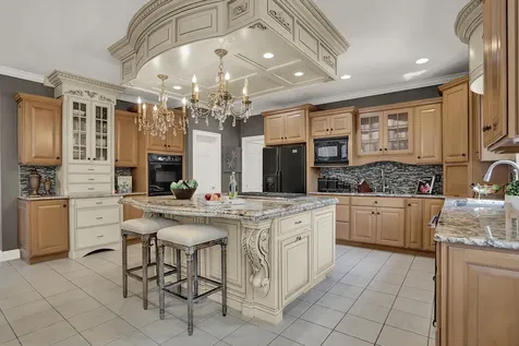 12542 Scottish Bend Carmel IN 46033