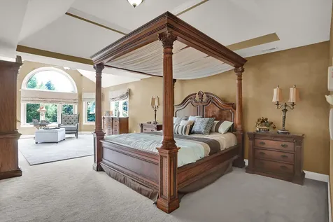 12542 Scottish Bend Carmel IN 46033