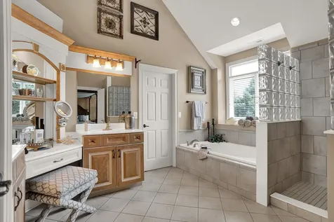 12542 Scottish Bend Carmel IN 46033