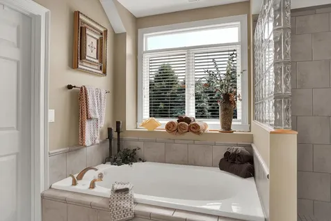 12542 Scottish Bend Carmel IN 46033
