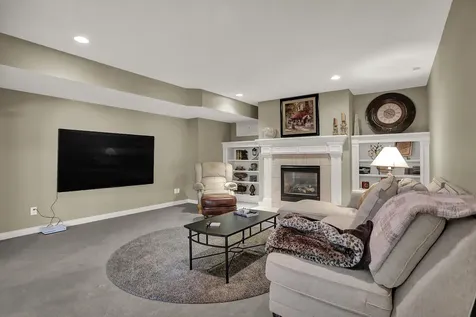 12542 Scottish Bend Carmel IN 46033