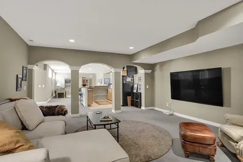 12542 Scottish Bend Carmel IN 46033