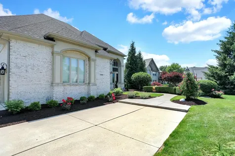 12542 Scottish Bend Carmel IN 46033