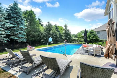 12542 Scottish Bend Carmel IN 46033