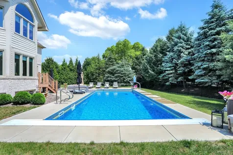 12542 Scottish Bend Carmel IN 46033