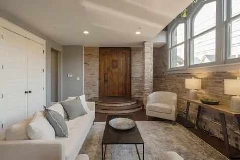 749 N Park Avenue Indianapolis IN 46202