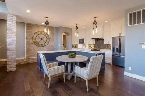 749 N Park Avenue Indianapolis IN 46202