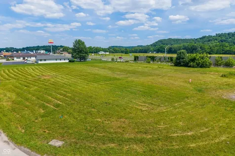 905 Plaza Drive Martinsville IN 46151