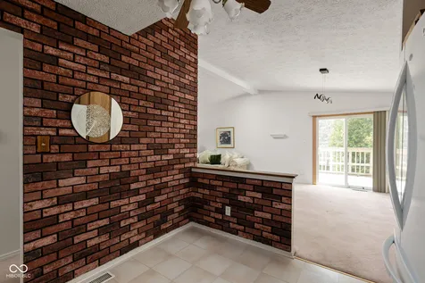 8011 Sunfield Court Indianapolis IN 46214