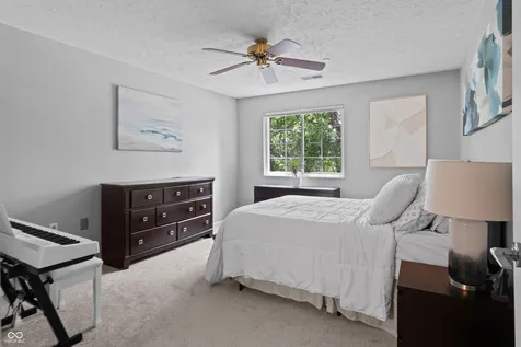 8820 Yardley Court Indianapolis IN 46268
