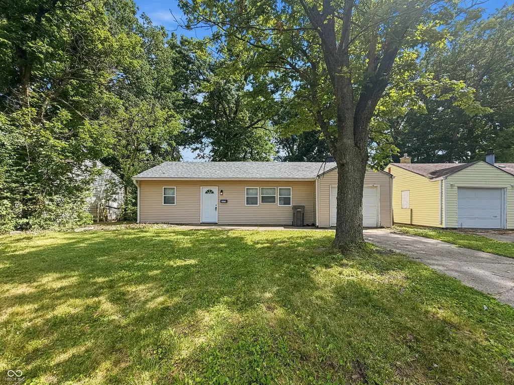 6225 Raleigh Drive Indianapolis IN 46219