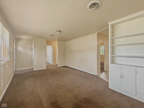 6225 Raleigh Drive Indianapolis IN 46219