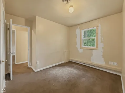 6225 Raleigh Drive Indianapolis IN 46219