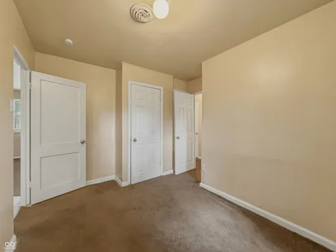 6225 Raleigh Drive Indianapolis IN 46219