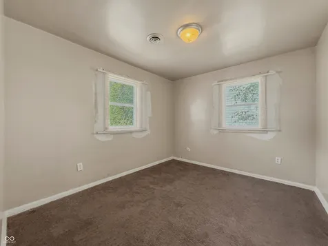 6225 Raleigh Drive Indianapolis IN 46219