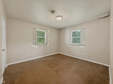 6225 Raleigh Drive Indianapolis IN 46219