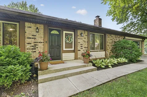 3986 Creekwood Drive Greenwood IN 46142