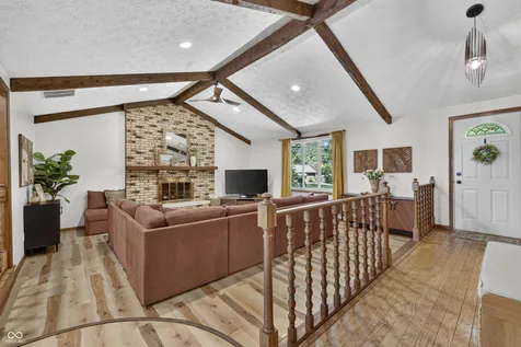 3986 Creekwood Drive Greenwood IN 46142