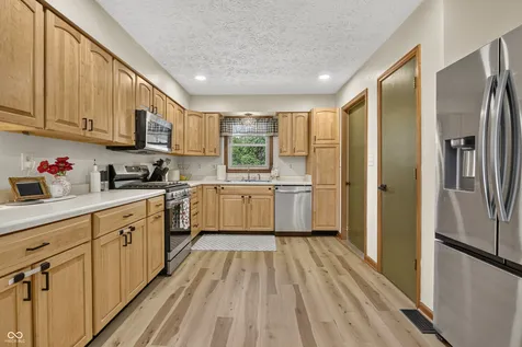 3986 Creekwood Drive Greenwood IN 46142